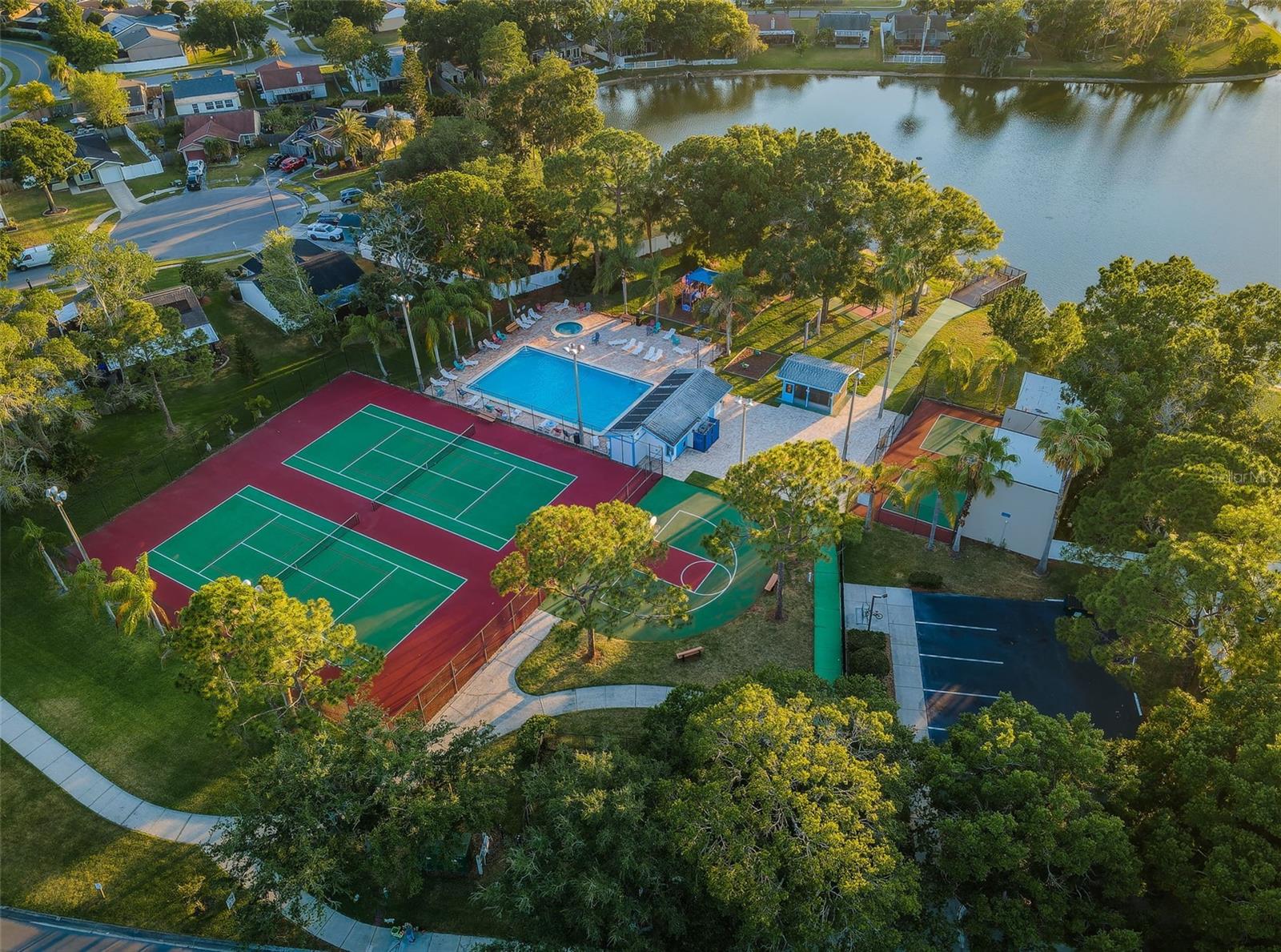 215 CORKWOOD LN, OLDSMAR, FL, 34677