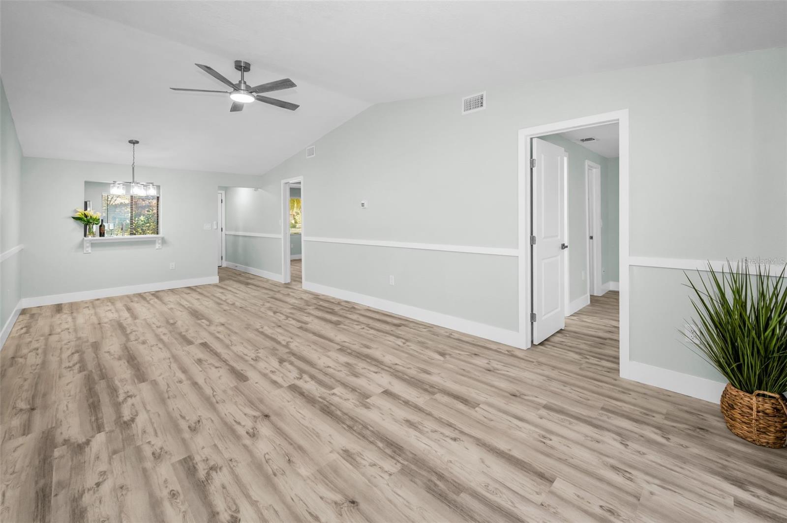 215 CORKWOOD LN, OLDSMAR, FL, 34677