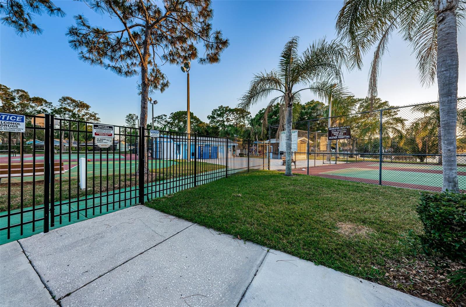 215 CORKWOOD LN, OLDSMAR, FL, 34677