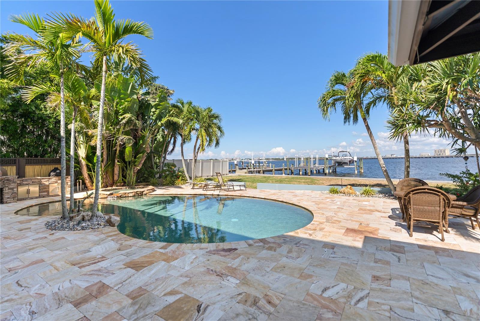 A4669757 Property Photo