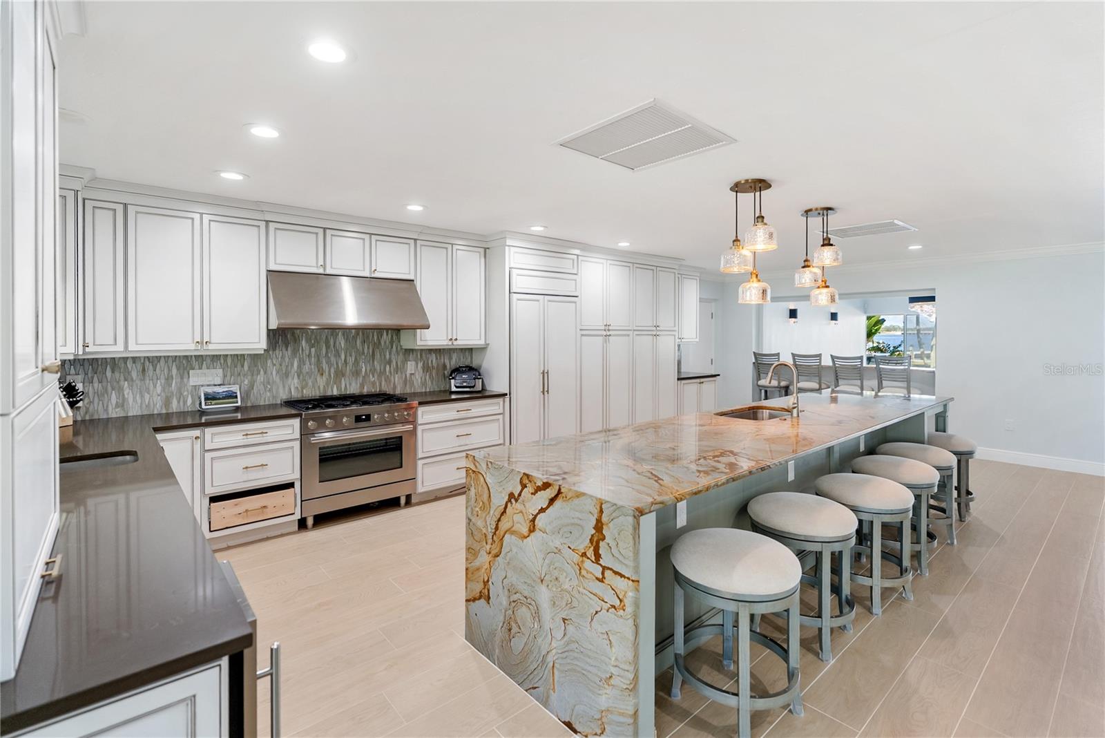 A4669757 Property Photo