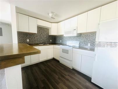 O6355524 Property Photo