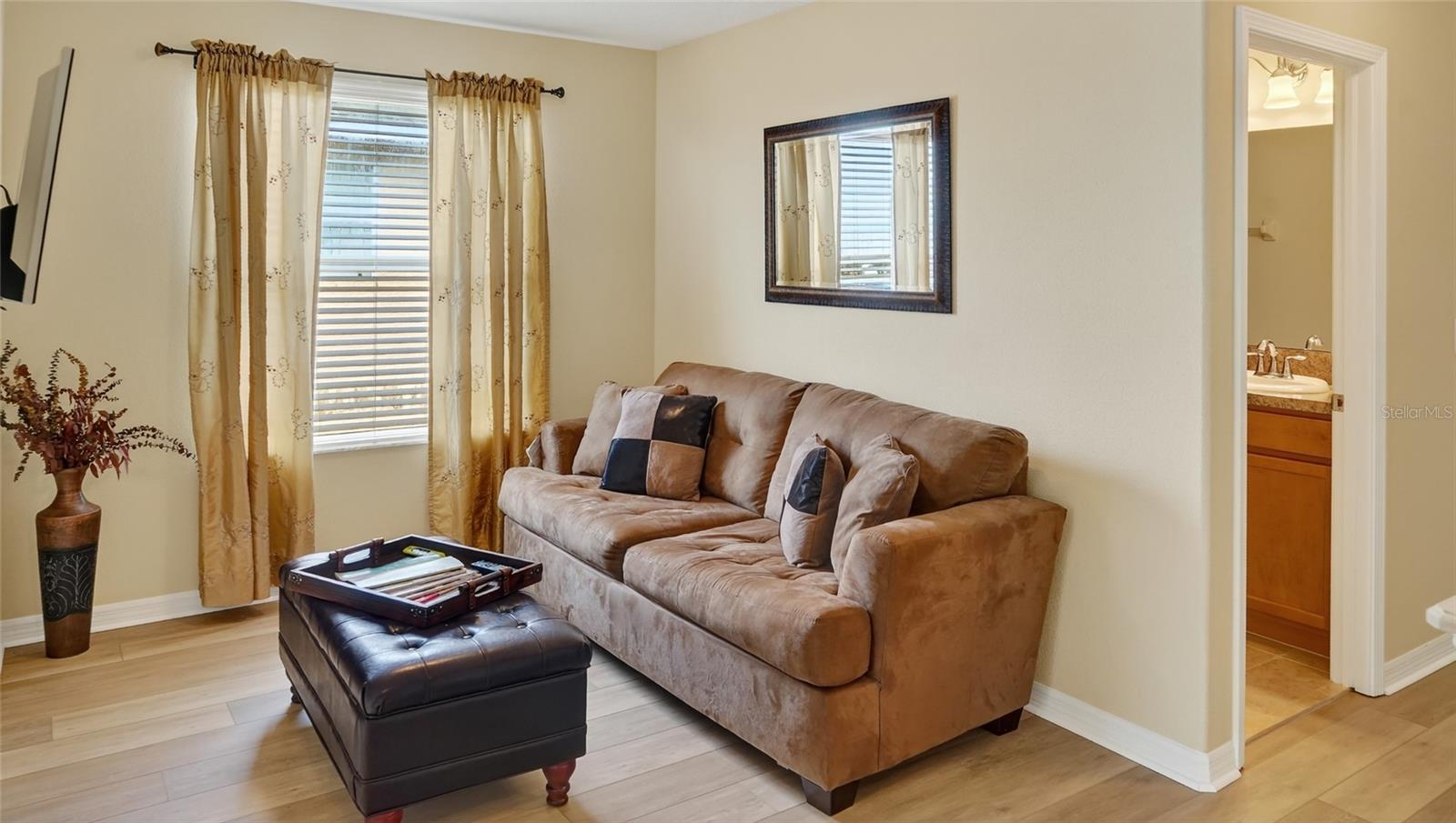 1055 SEMINOLE SKY DR, RUSKIN, FL, 33570