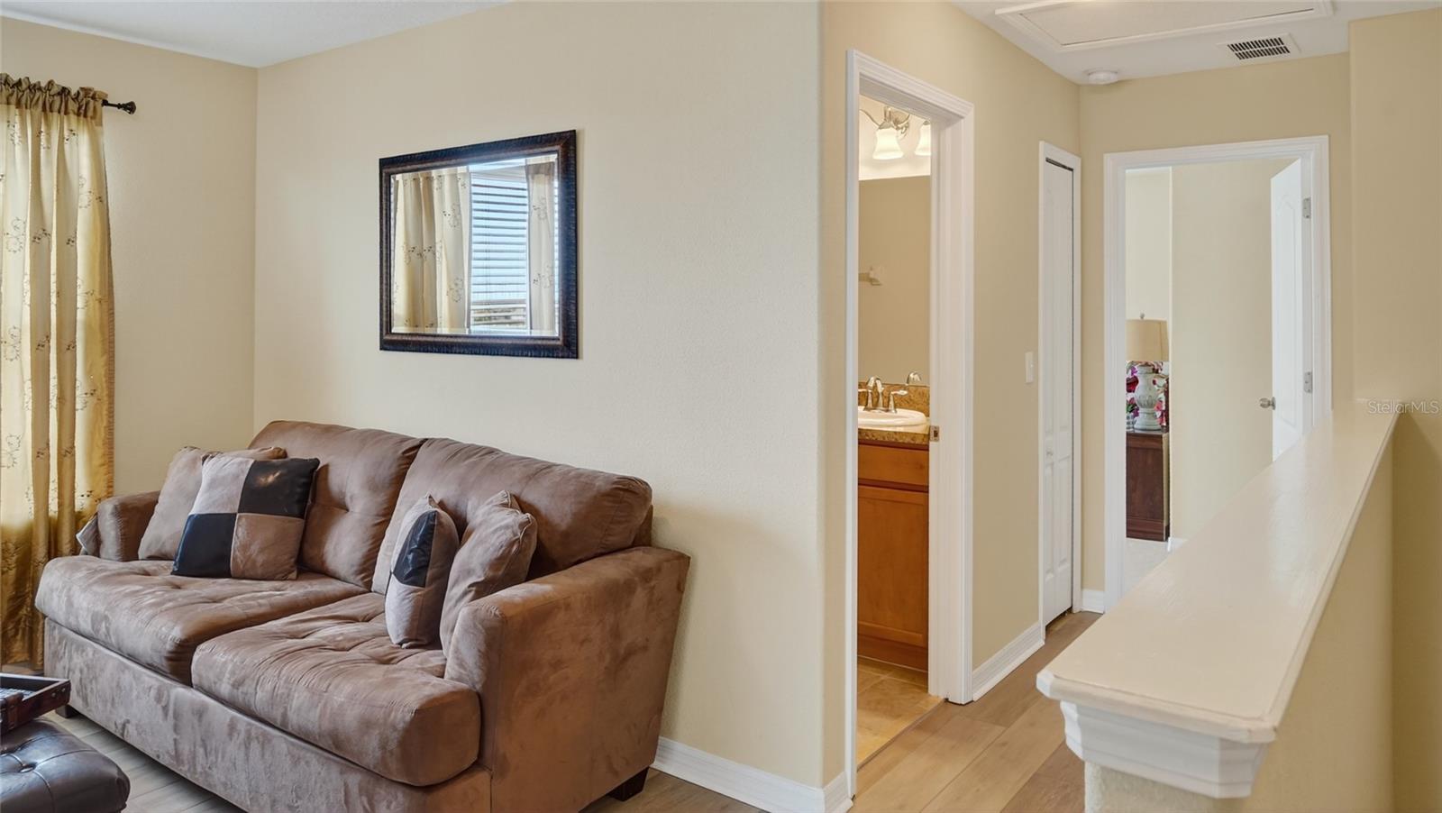 1055 SEMINOLE SKY DR, RUSKIN, FL, 33570