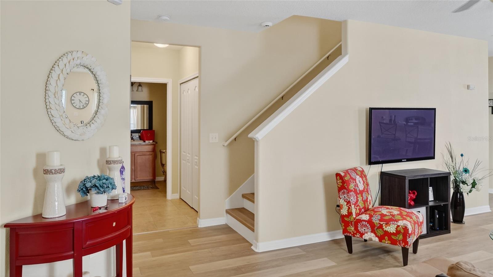 1055 SEMINOLE SKY DR, RUSKIN, FL, 33570