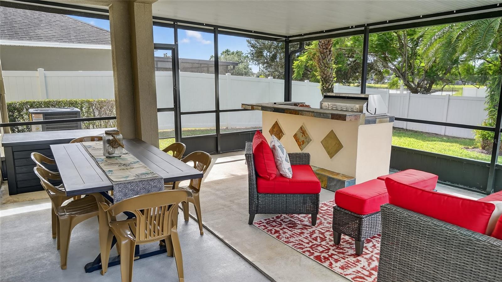 1055 SEMINOLE SKY DR, RUSKIN, FL, 33570