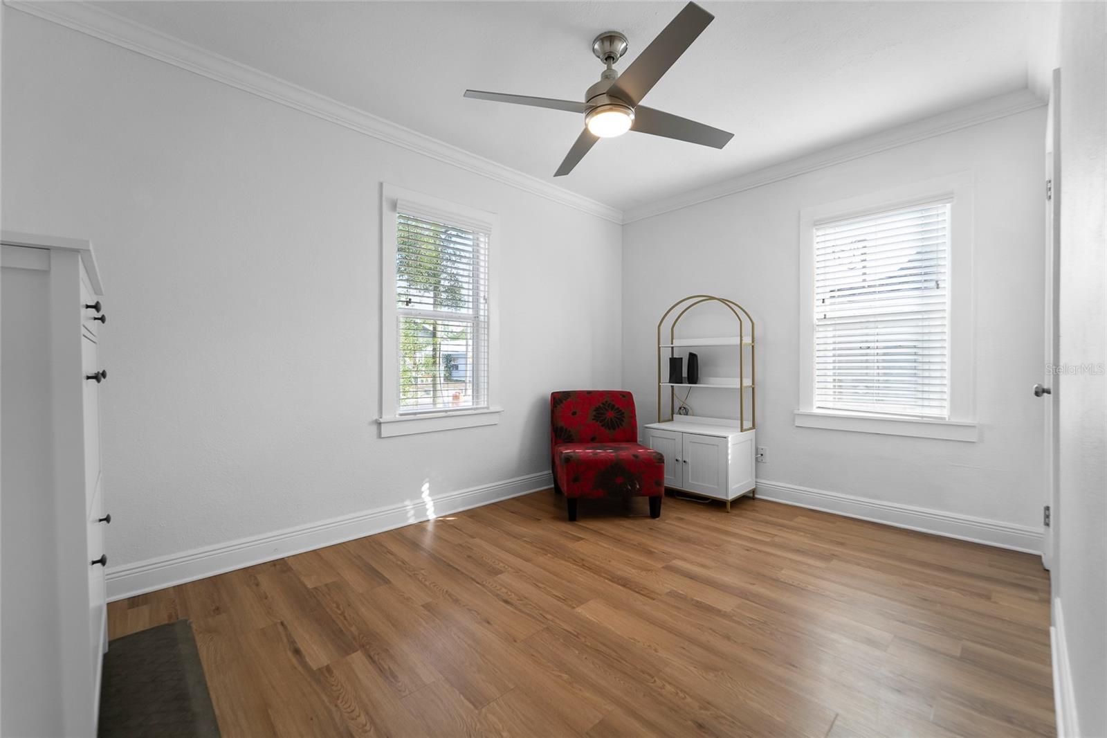 214 W VIOLET ST, TAMPA, FL, 33603