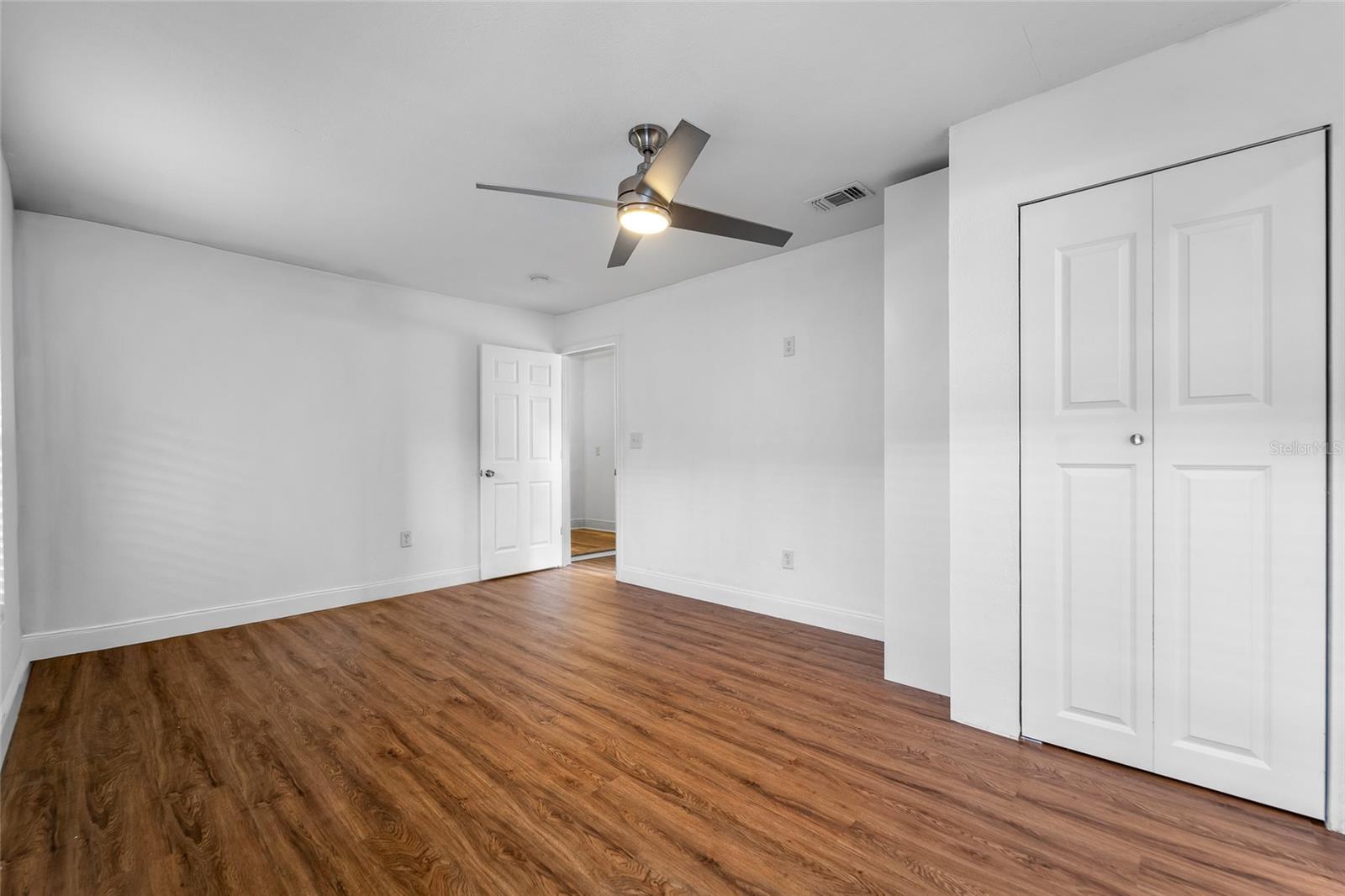 214 W VIOLET ST, TAMPA, FL, 33603