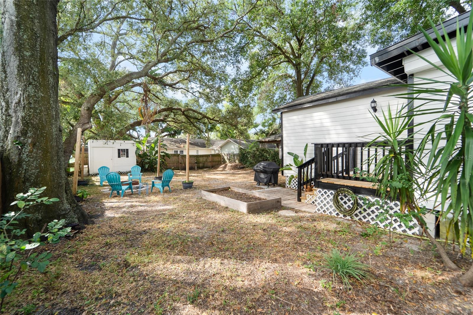 214 W VIOLET ST, TAMPA, FL, 33603