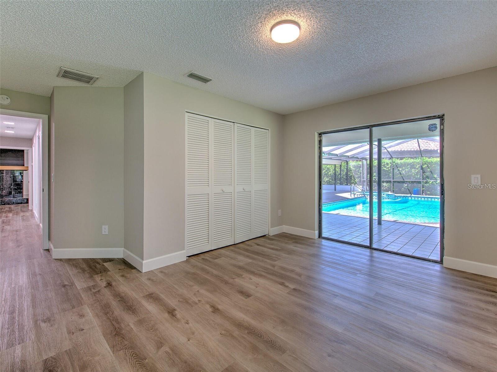 3105 MOSSVALE LN, TAMPA, FL, 33618