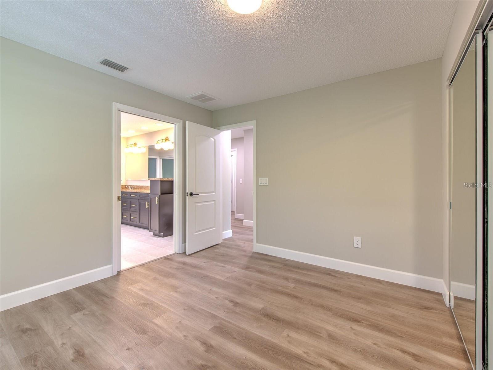 3105 MOSSVALE LN, TAMPA, FL, 33618