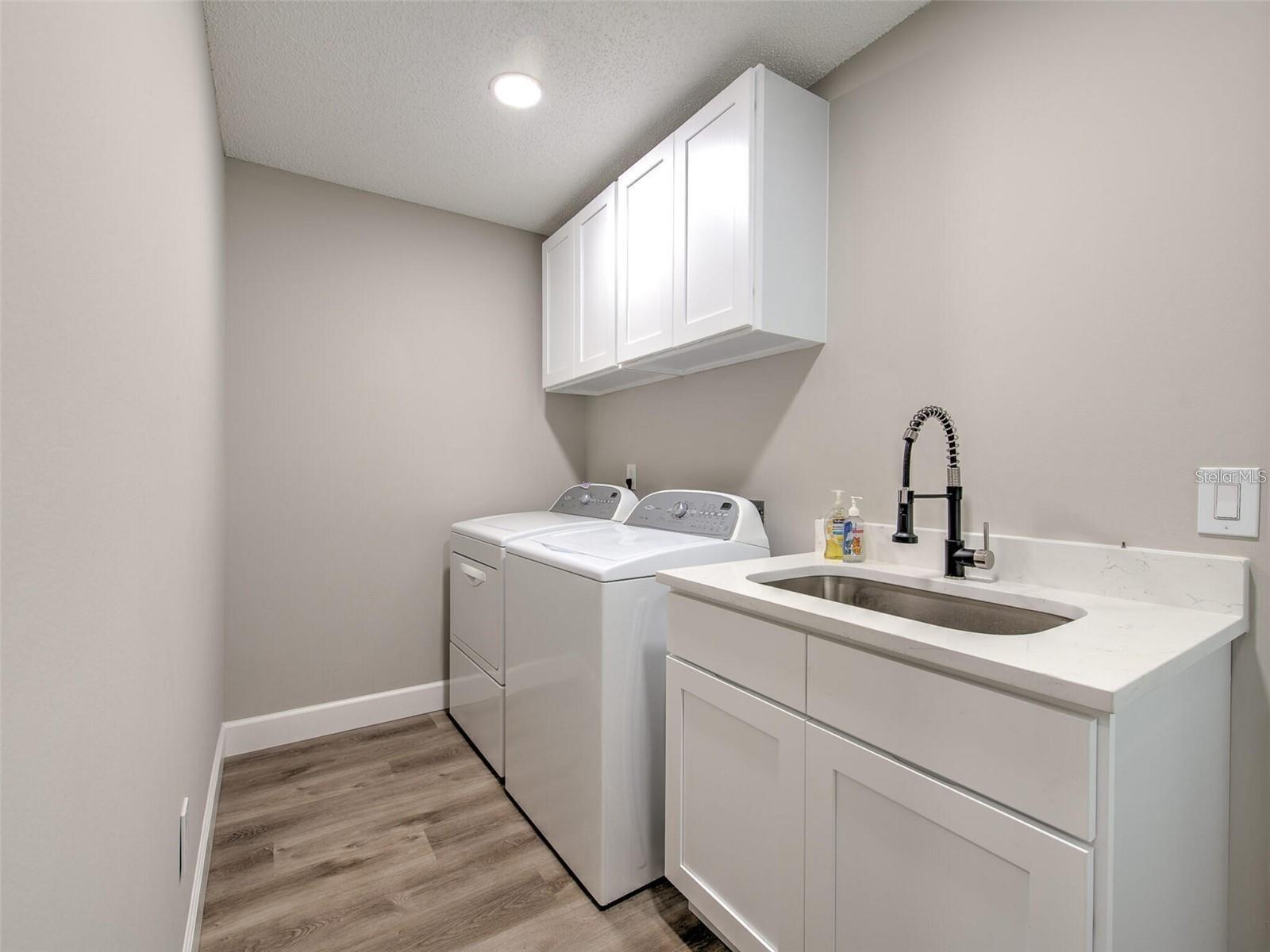 3105 MOSSVALE LN, TAMPA, FL, 33618