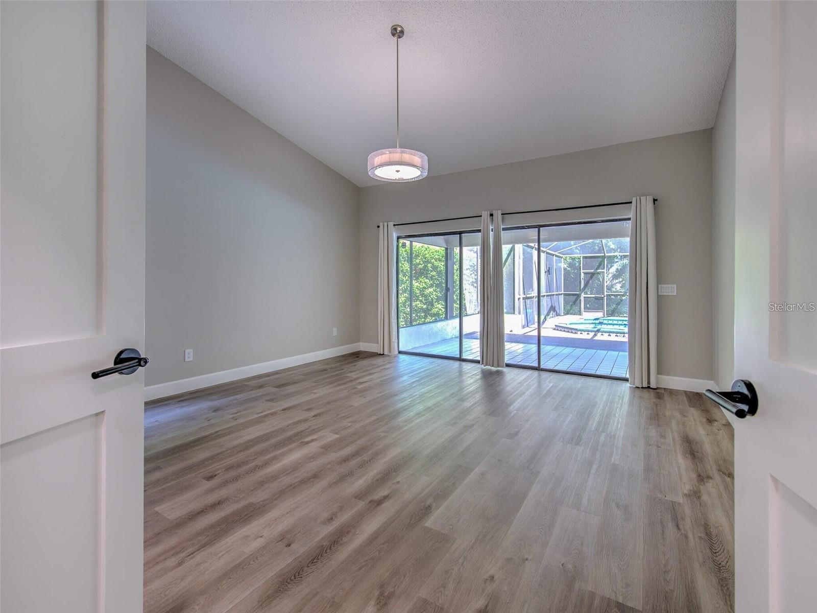 3105 MOSSVALE LN, TAMPA, FL, 33618