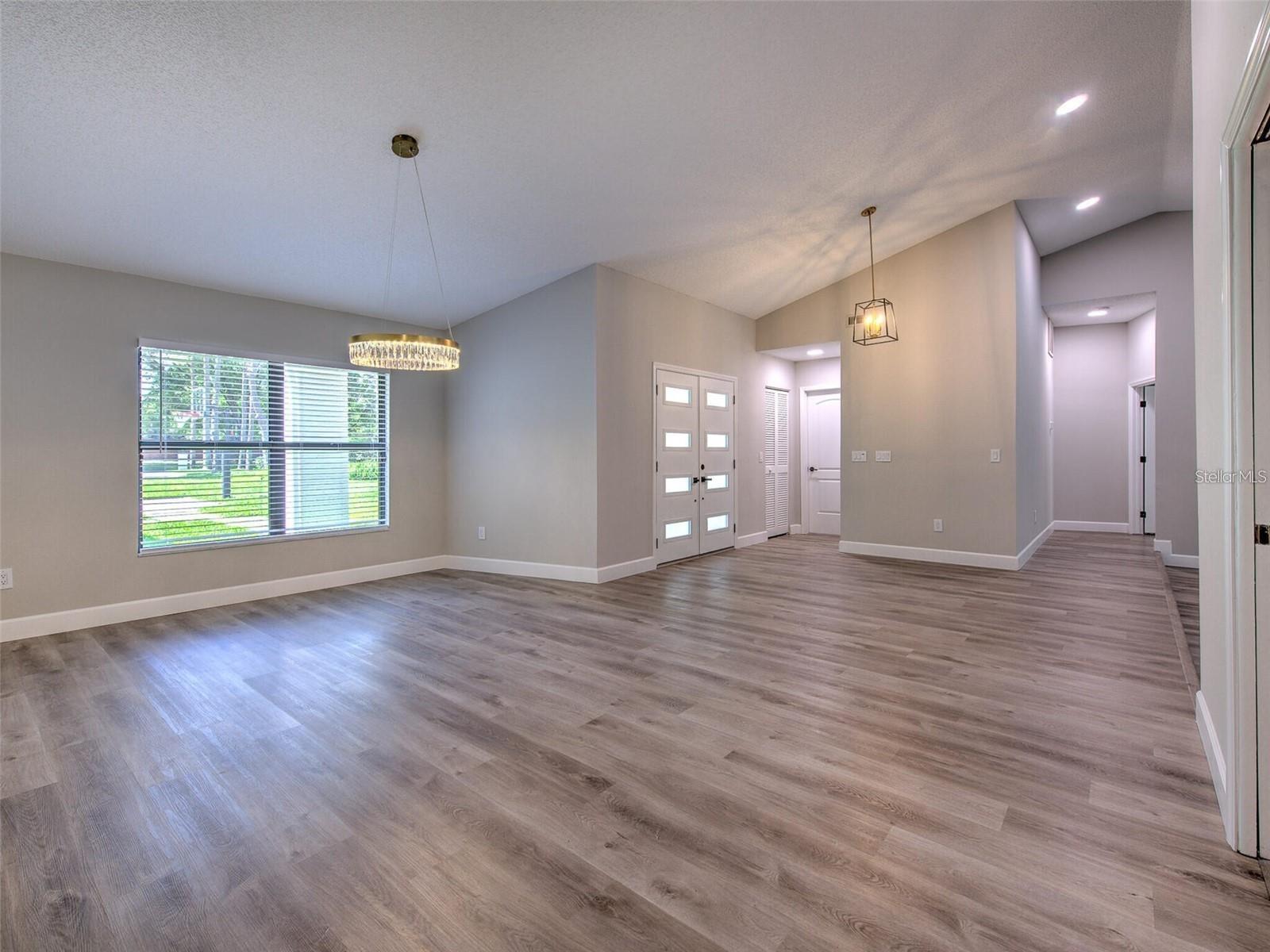 3105 MOSSVALE LN, TAMPA, FL, 33618