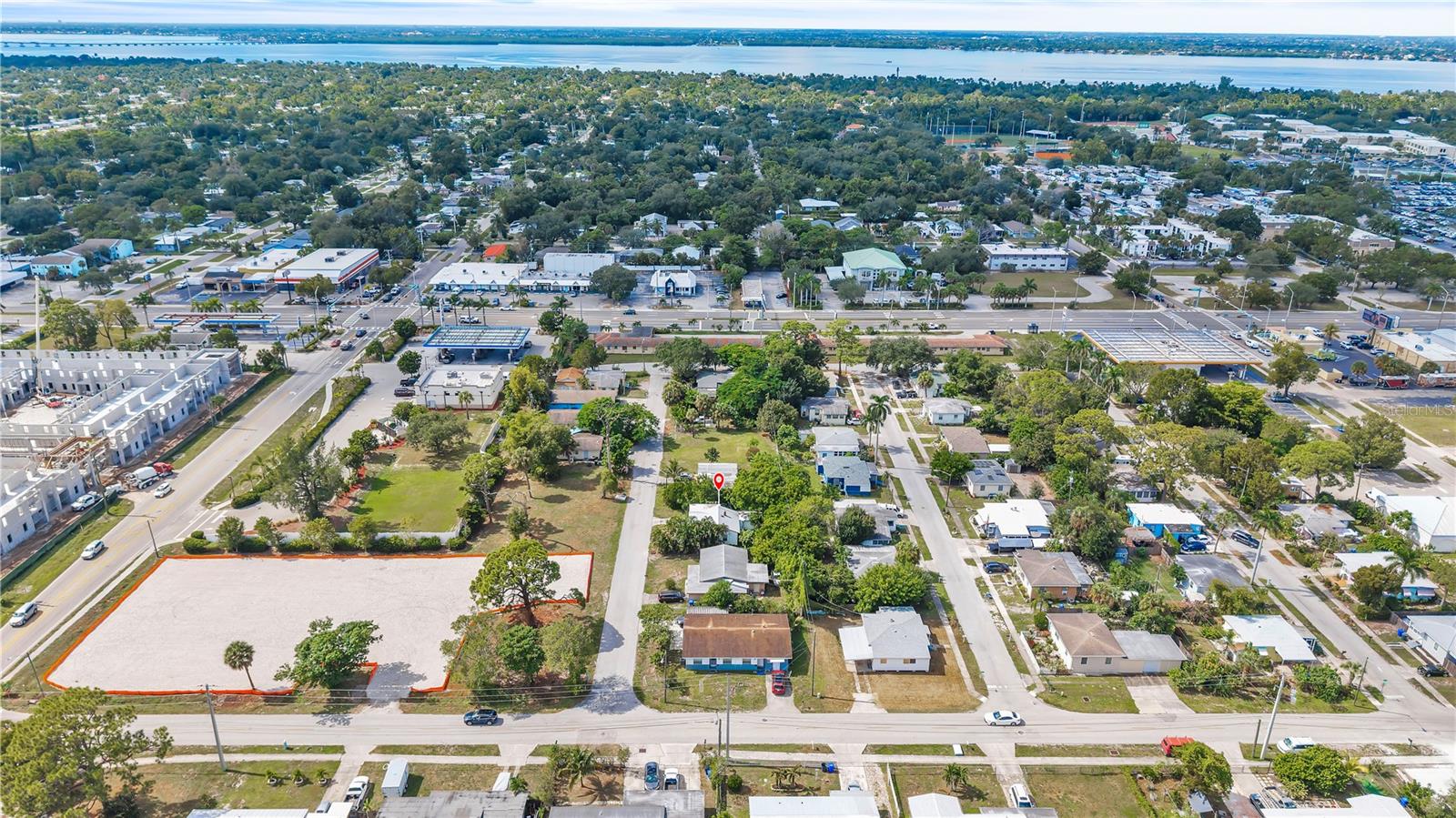 2055 WALTMAN ST, FORT MYERS, FL, 33901