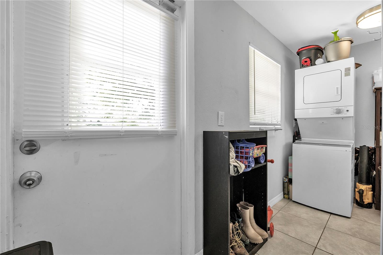 2055 WALTMAN ST, FORT MYERS, FL, 33901