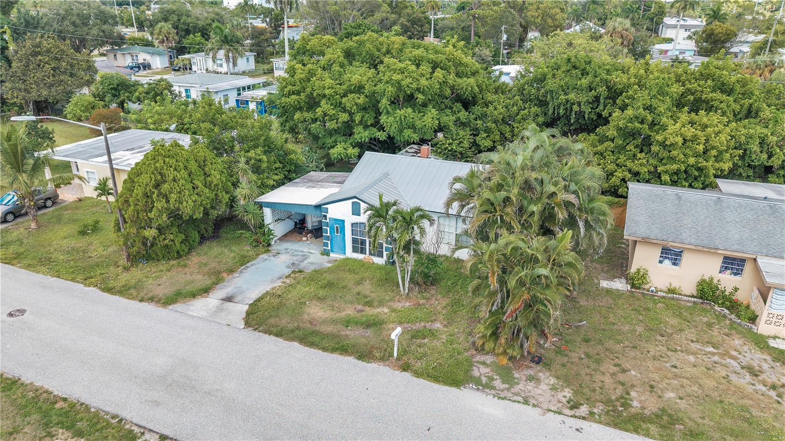 2055 WALTMAN ST, FORT MYERS, FL, 33901