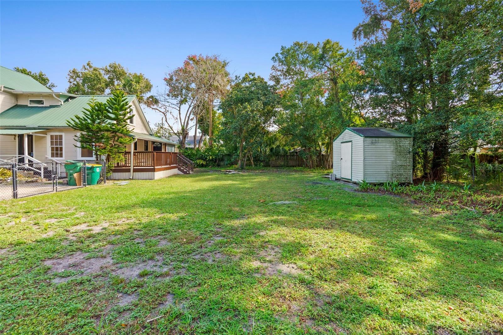 210 W UNIVERSITY AVE, DELAND, FL, 32720