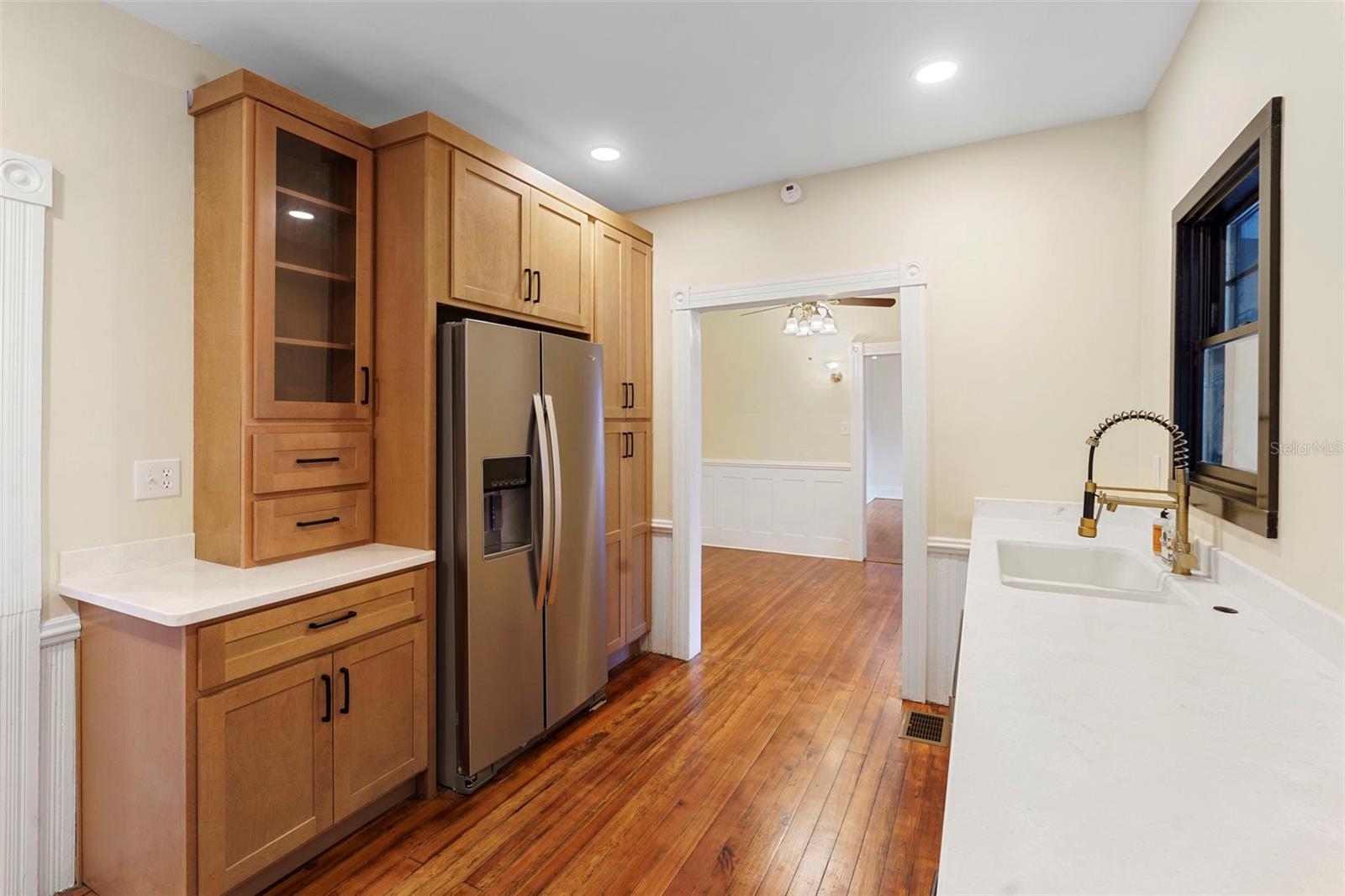 210 W UNIVERSITY AVE, DELAND, FL, 32720