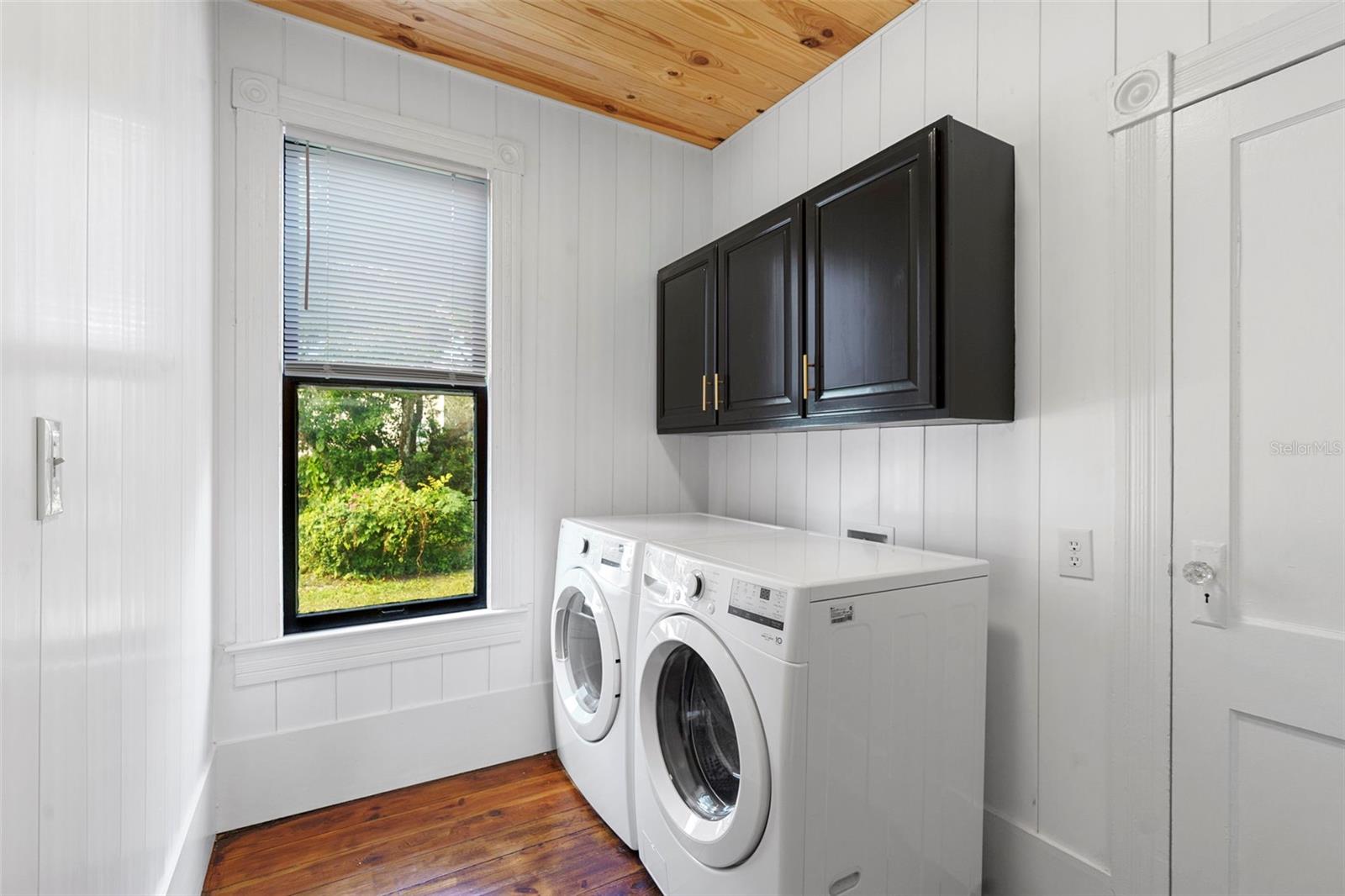 210 W UNIVERSITY AVE, DELAND, FL, 32720