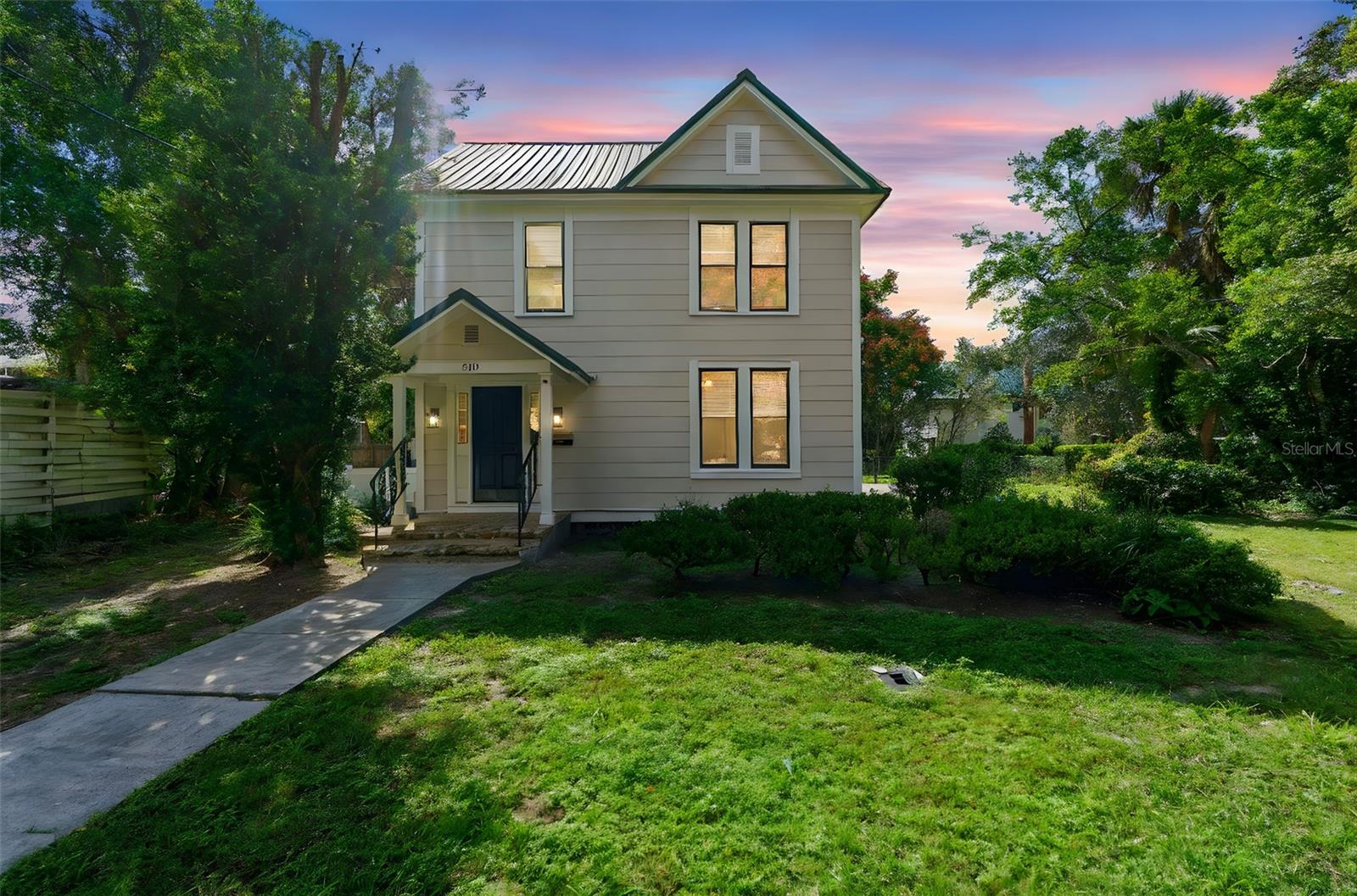 210 W UNIVERSITY AVE, DELAND, FL, 32720