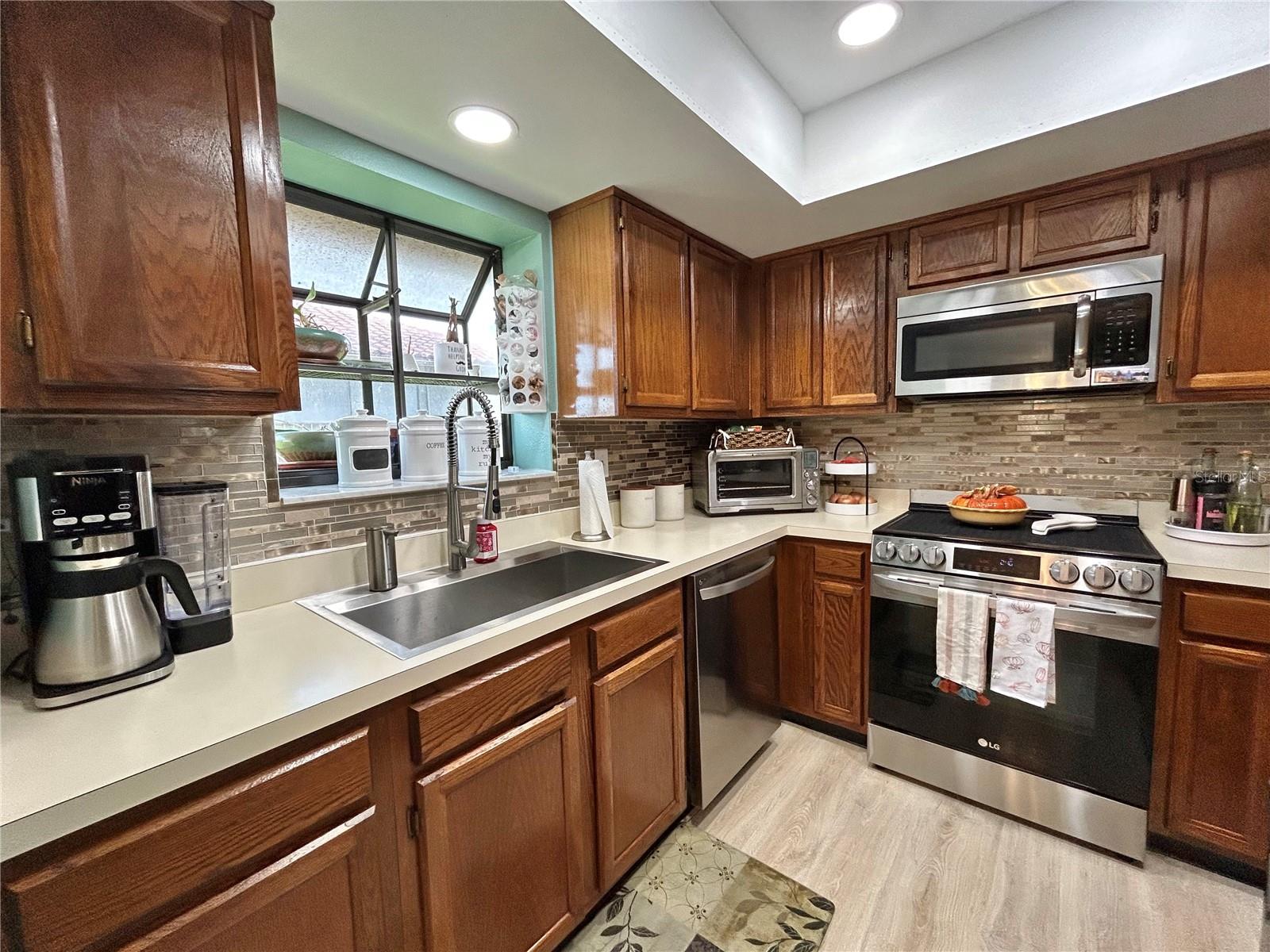 708 HAMMOCK PINE BLVD #708, CLEARWATER, FL, 33761