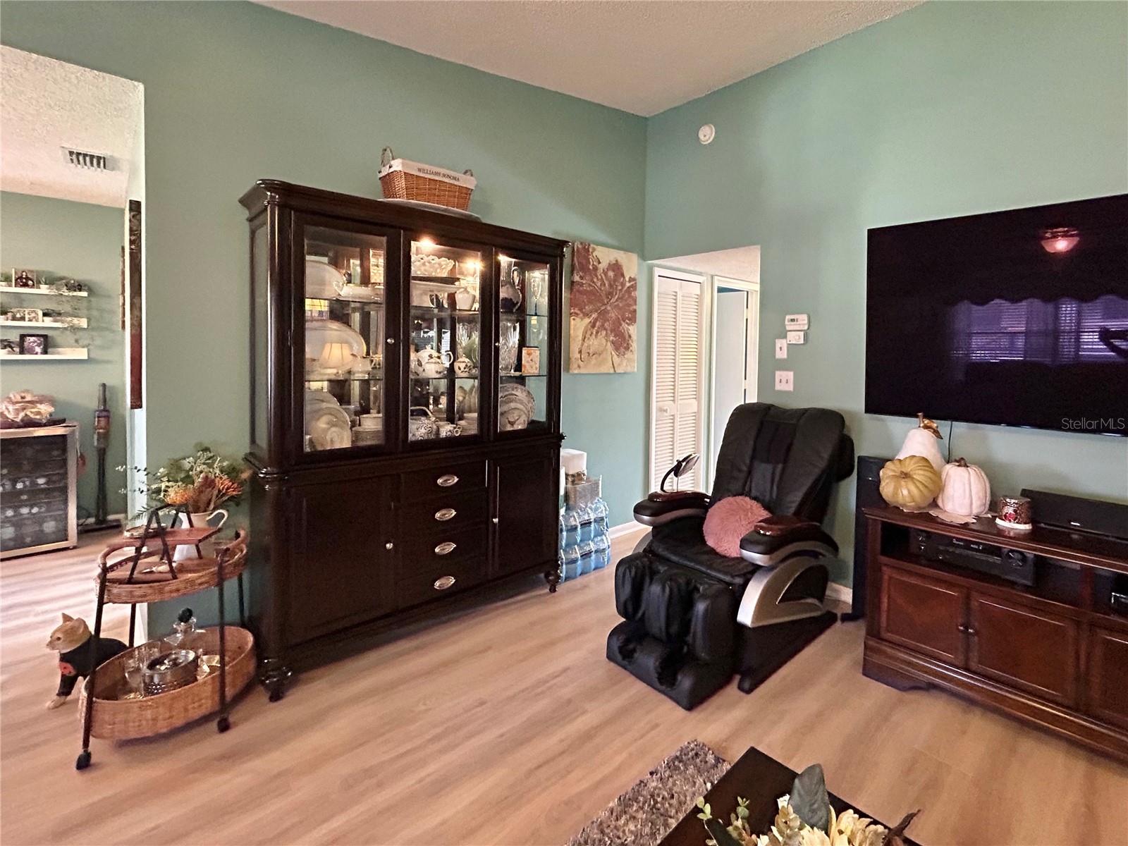 708 HAMMOCK PINE BLVD #708, CLEARWATER, FL, 33761