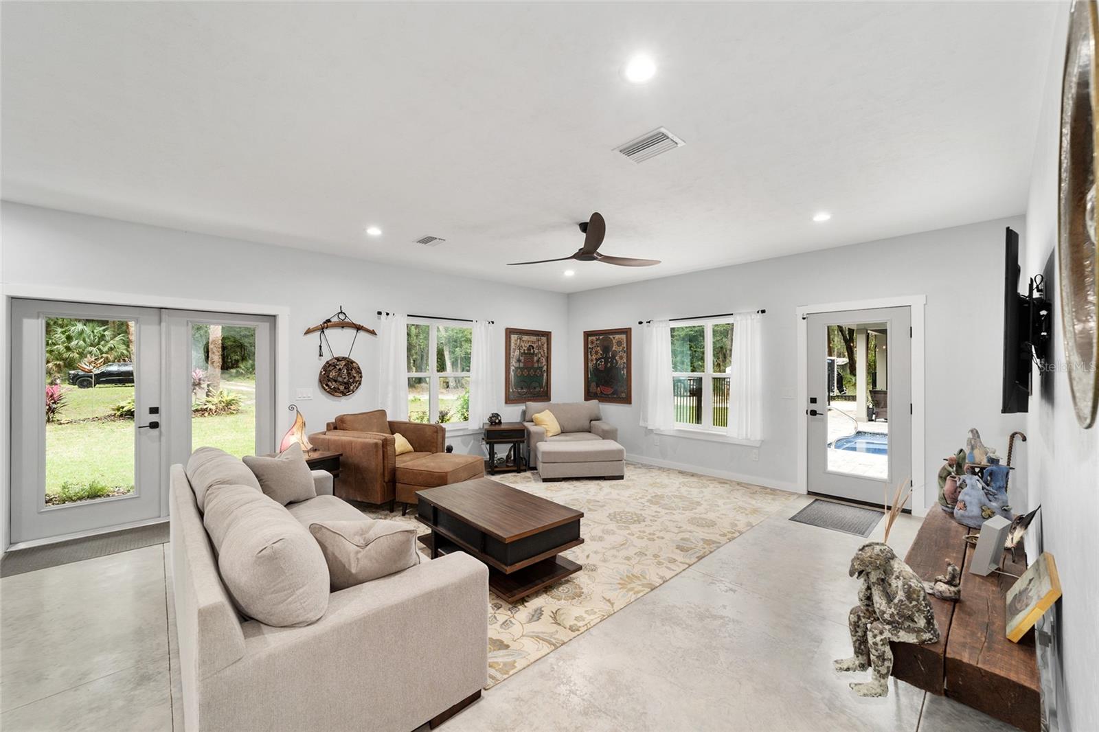 19189 N US HIGHWAY 301, CITRA, FL, 32113