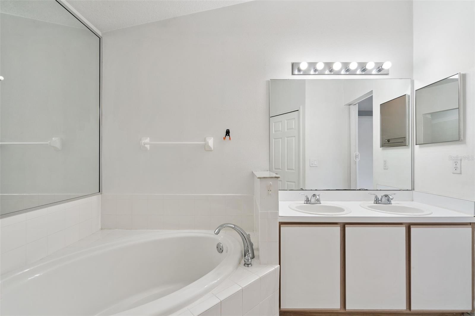 4116 BERKSHIRE BAY CT, ORLANDO, FL, 32822