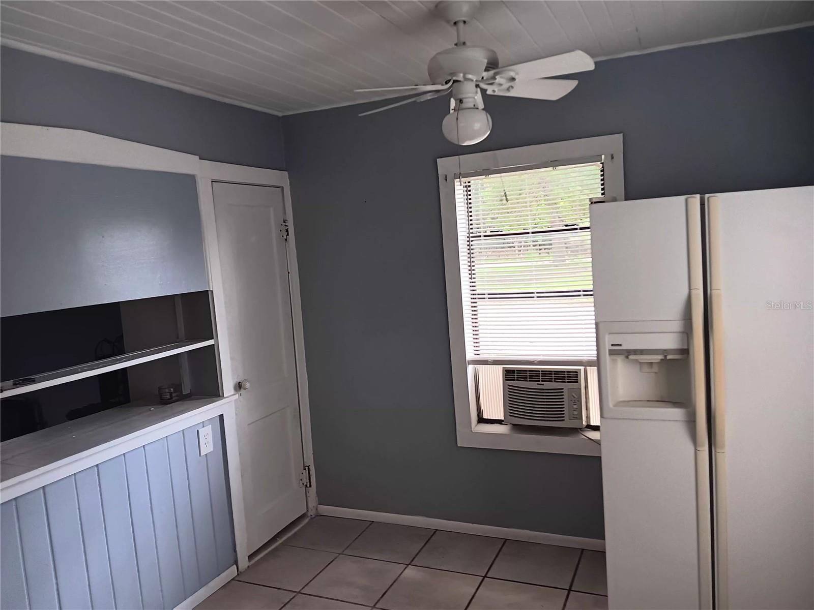 374 3RD ST NW, LARGO, FL, 33770