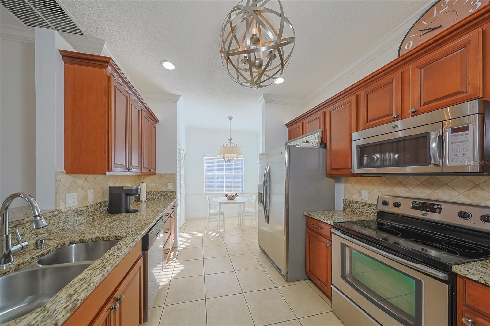 7113 52ND DR E, BRADENTON, FL, 34203