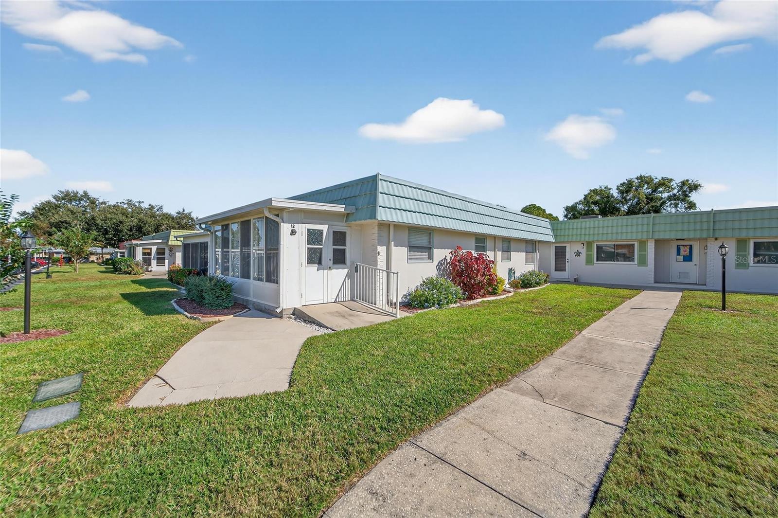 1802 BEDFORD LN #12, SUN CITY CENTER, FL, 33573