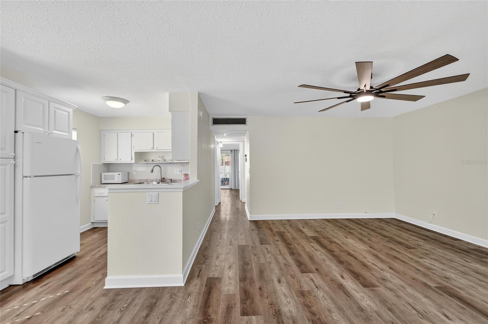 1802 BEDFORD LN #12, SUN CITY CENTER, FL, 33573