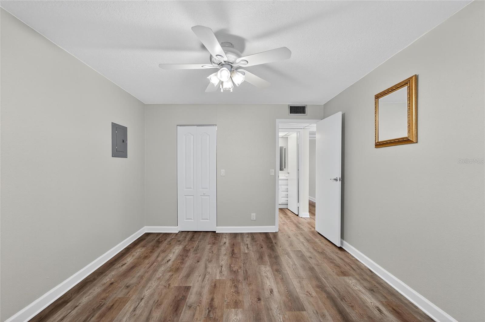 1802 BEDFORD LN #12, SUN CITY CENTER, FL, 33573