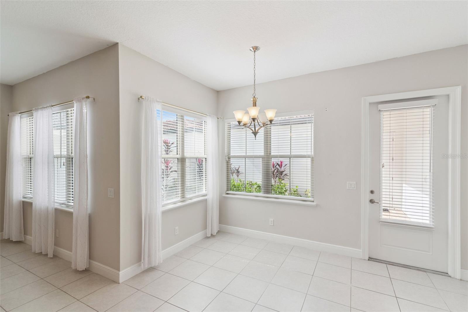 8884 BISMARCK PALM DR, WINTER GARDEN, FL, 34787