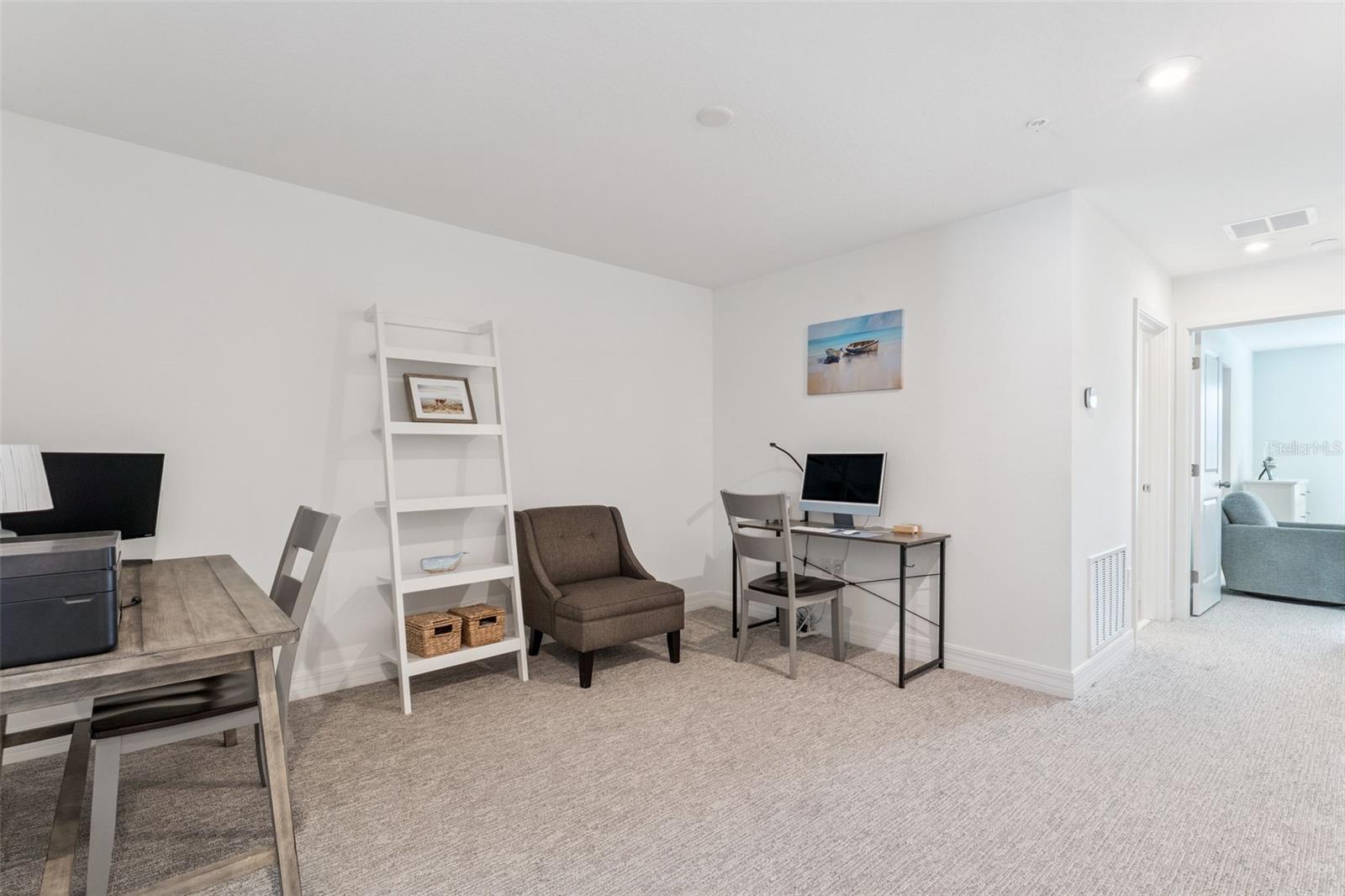 9867 WALKWAY DR, ORLANDO, FL, 32832