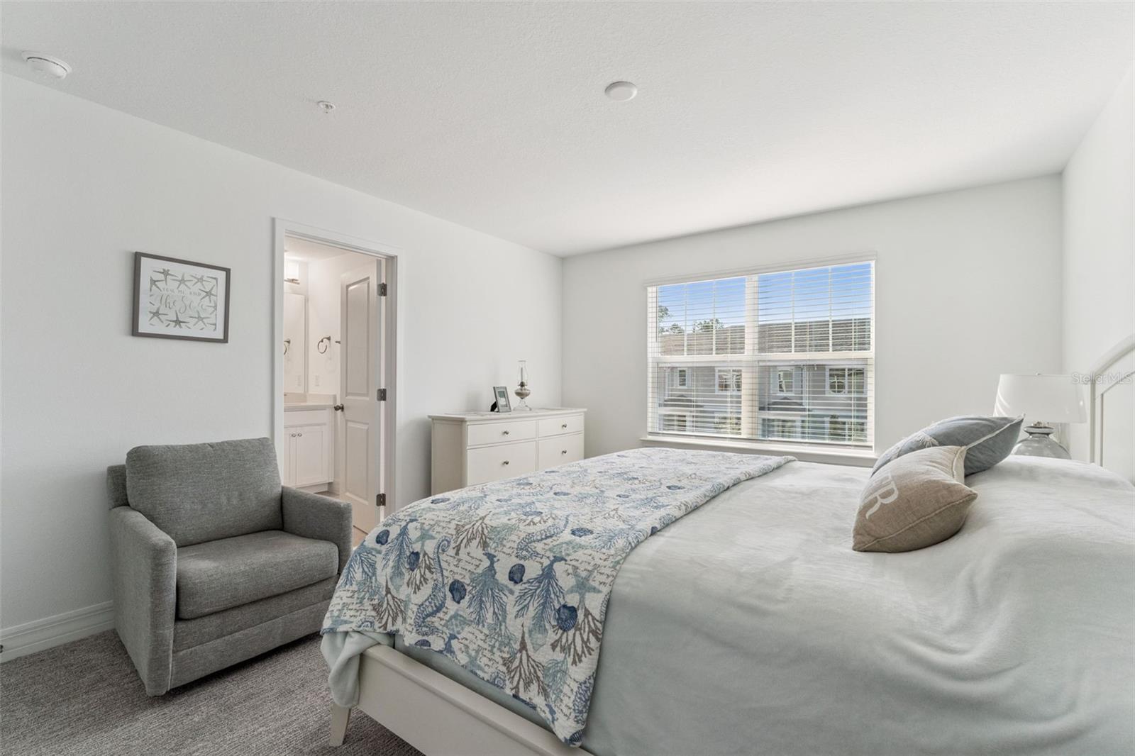 9867 WALKWAY DR, ORLANDO, FL, 32832