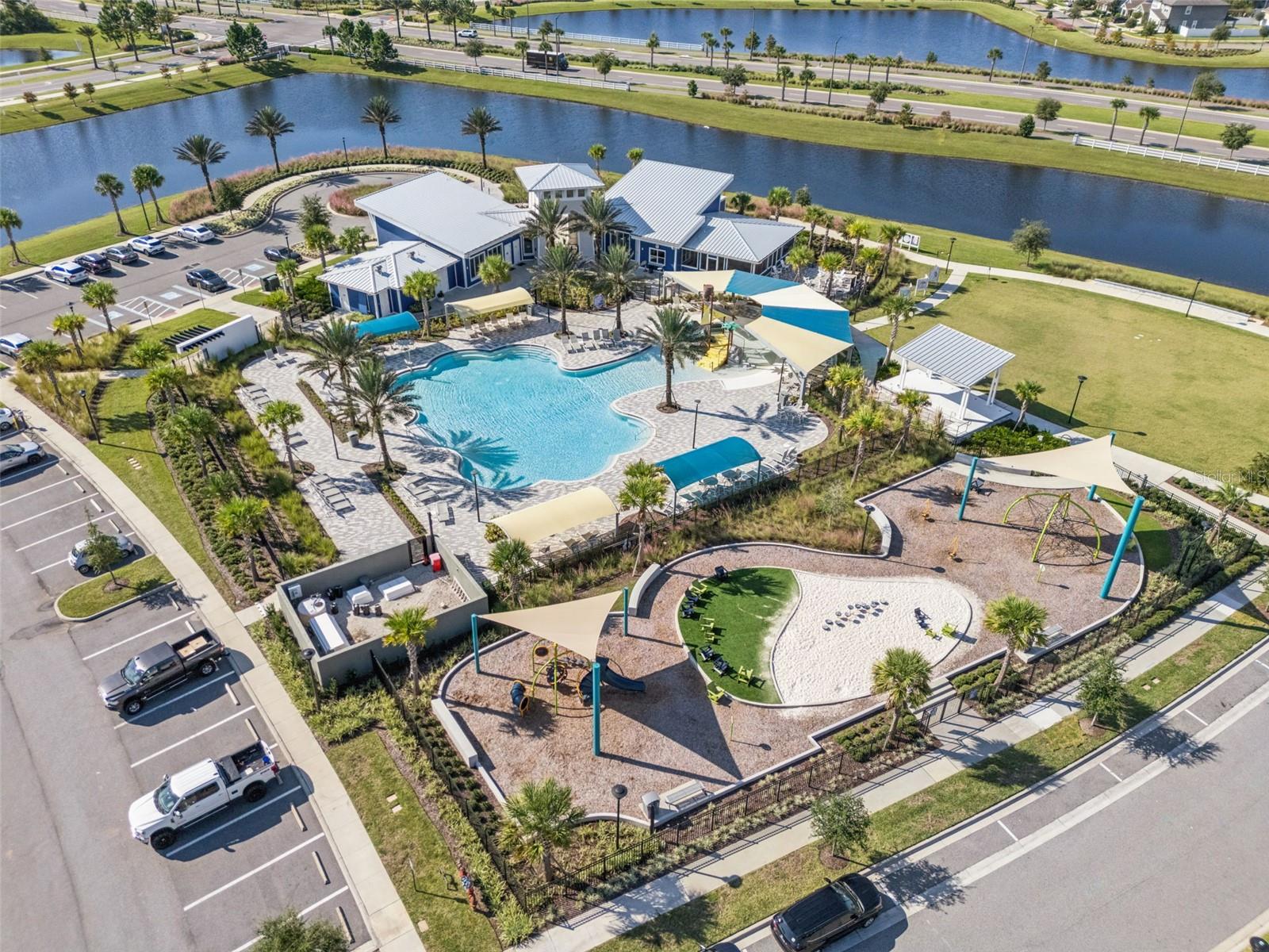 9867 WALKWAY DR, ORLANDO, FL, 32832