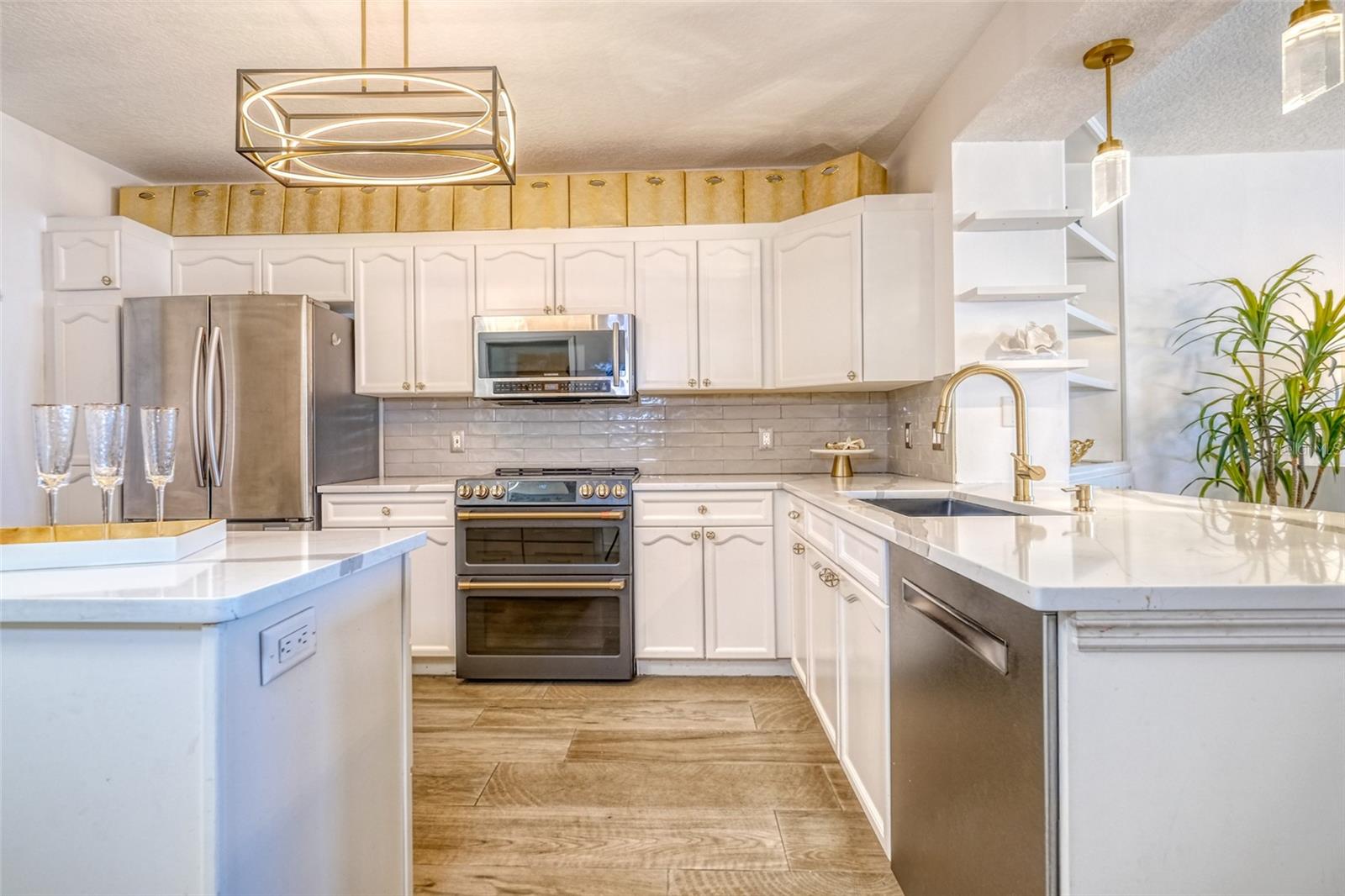 16600 GULF BLVD #536, NORTH REDINGTON BEACH, FL, 33708