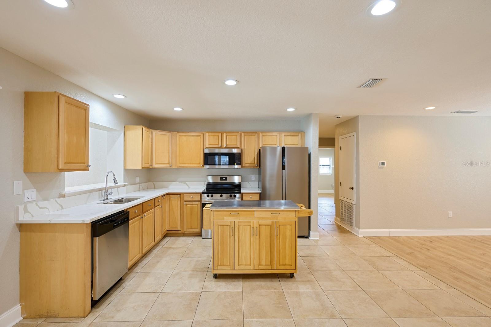 8521 SANDBERRY BLVD, ORLANDO, FL, 32819