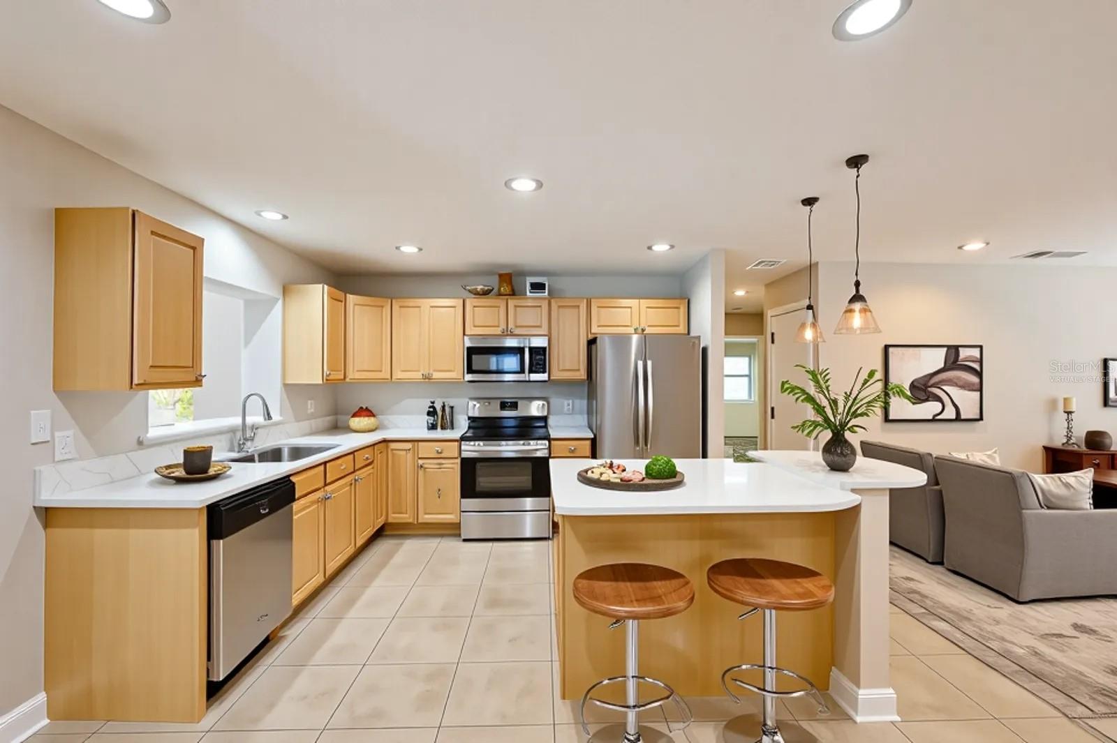 8521 SANDBERRY BLVD, ORLANDO, FL, 32819