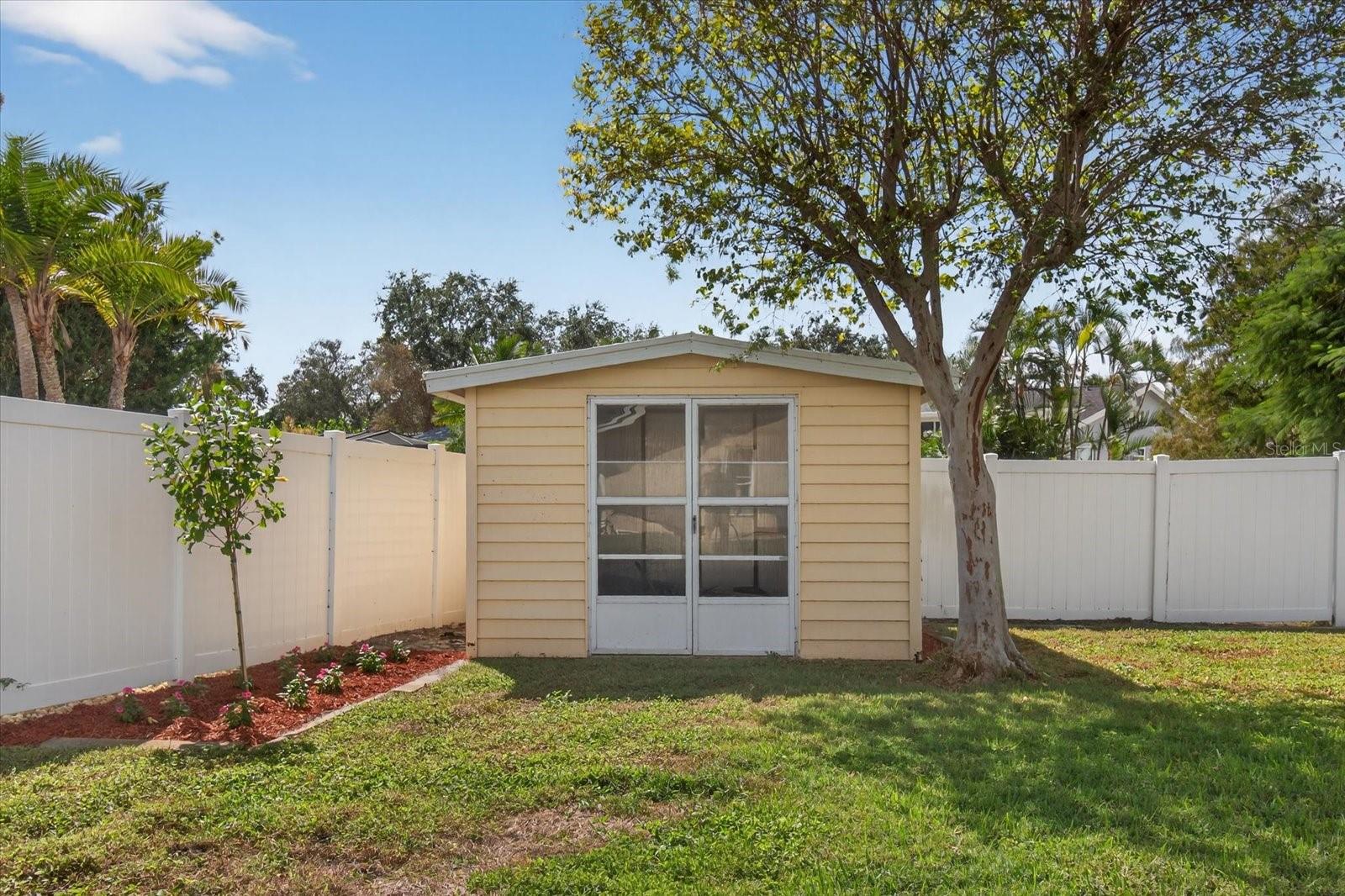 6130 BAYOU GRANDE BLVD NE, ST PETERSBURG, FL, 33703