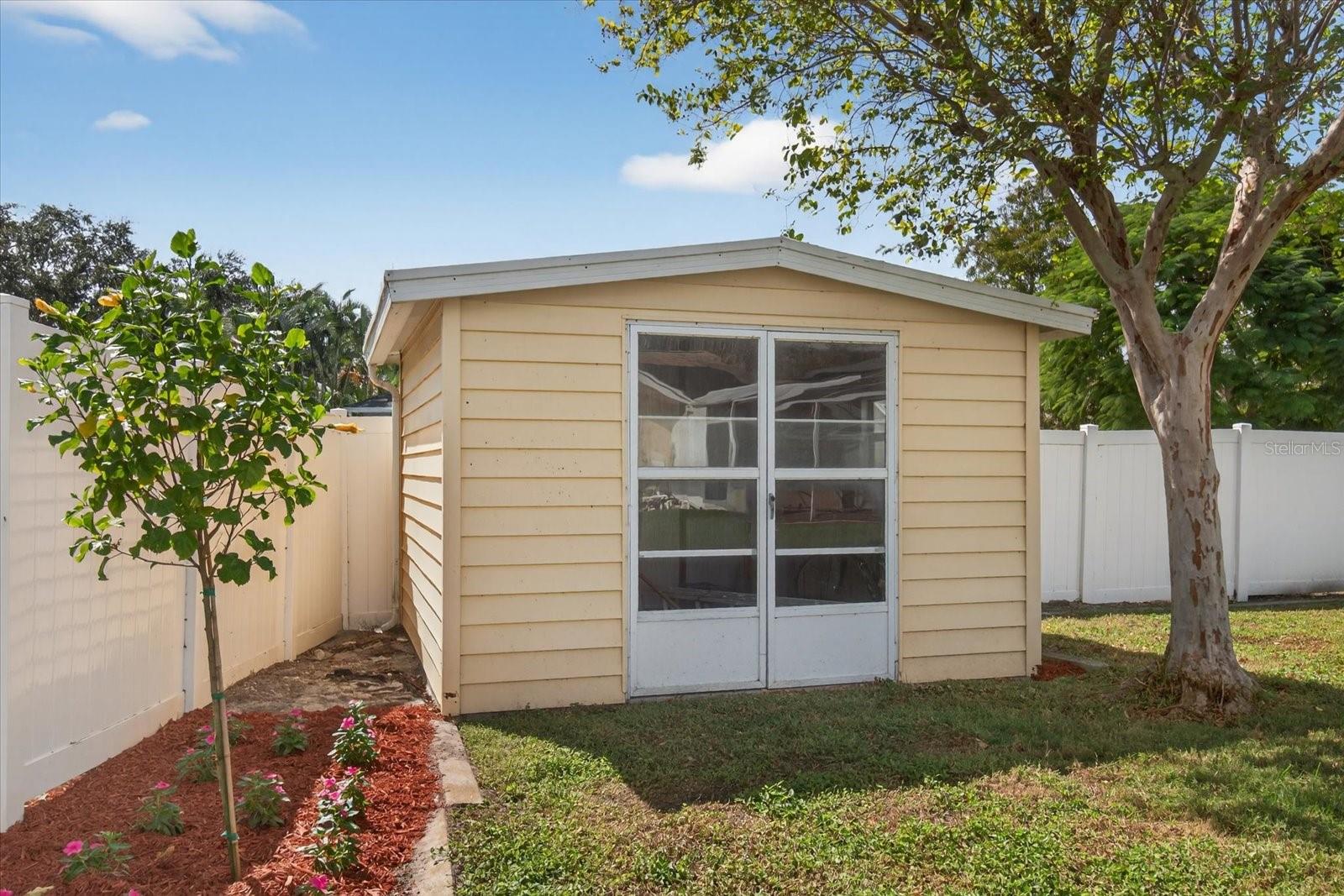 6130 BAYOU GRANDE BLVD NE, ST PETERSBURG, FL, 33703