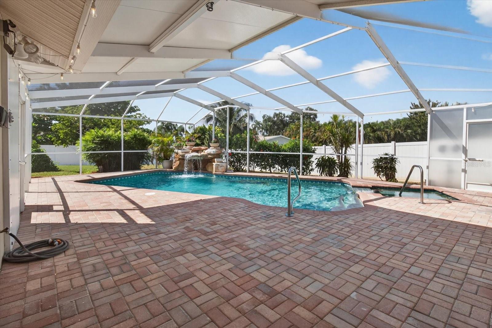 6130 BAYOU GRANDE BLVD NE, ST PETERSBURG, FL, 33703