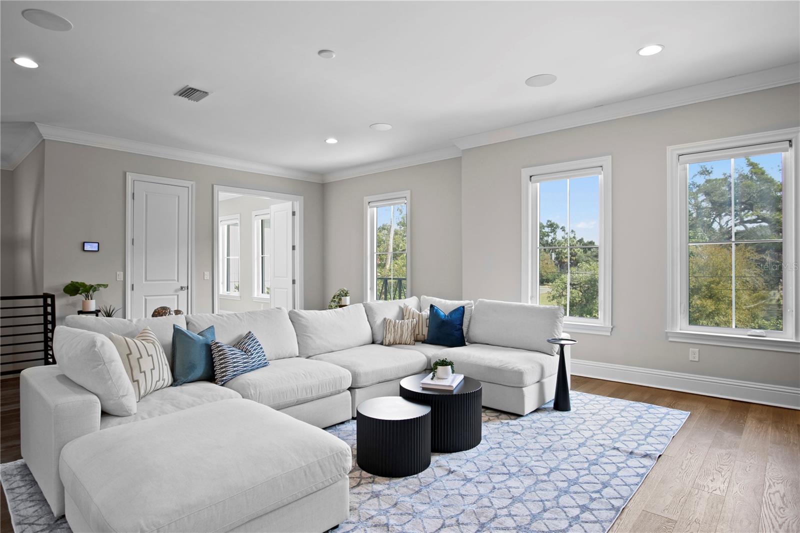 TB8441798 Property Photo