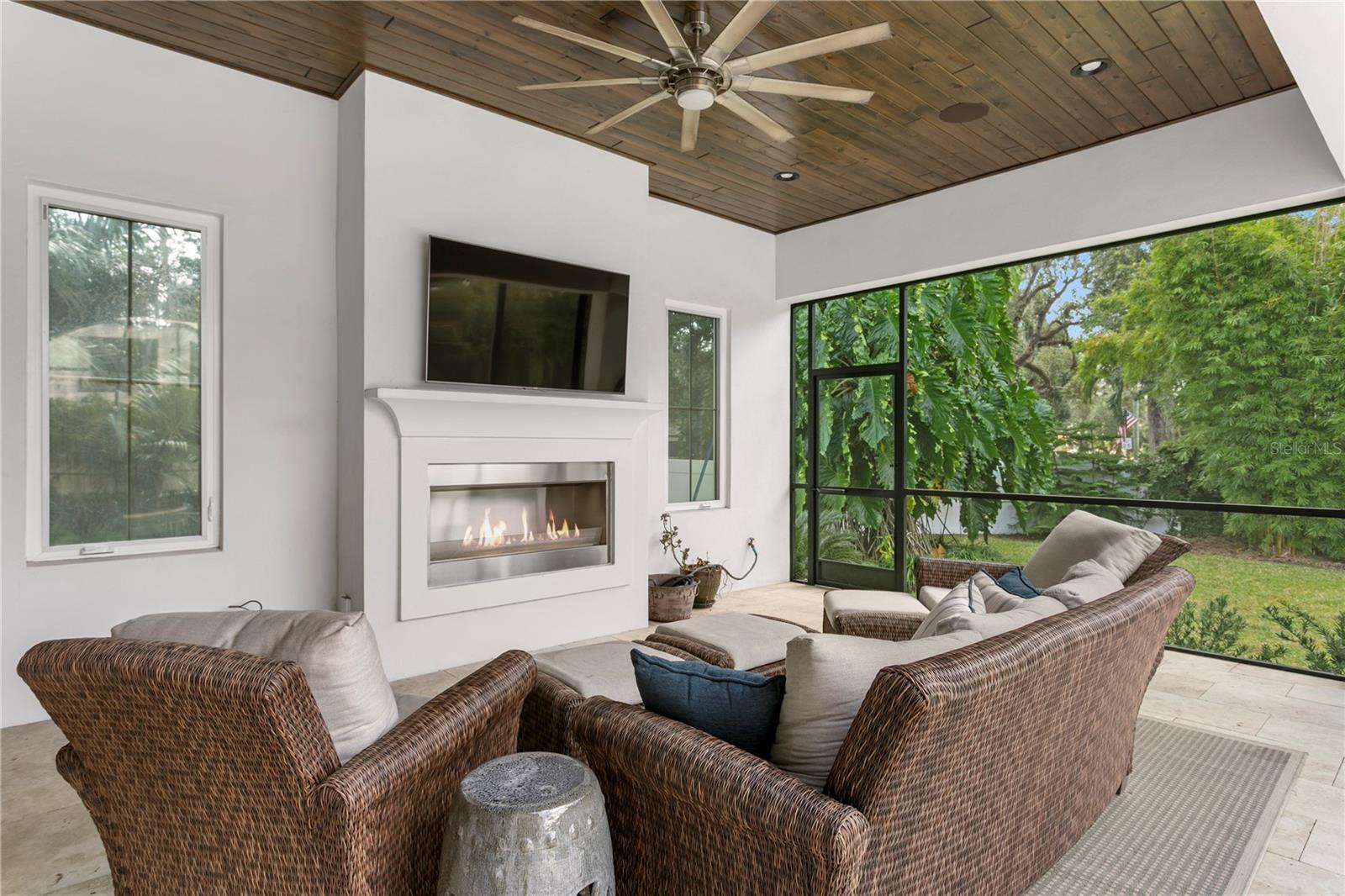 TB8441798 Property Photo