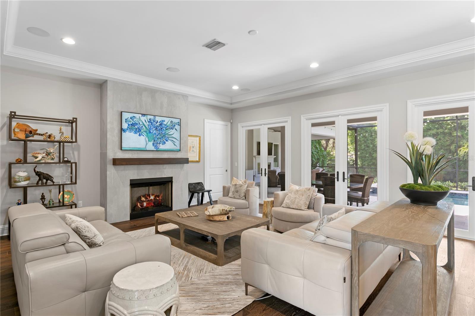 TB8441798 Property Photo