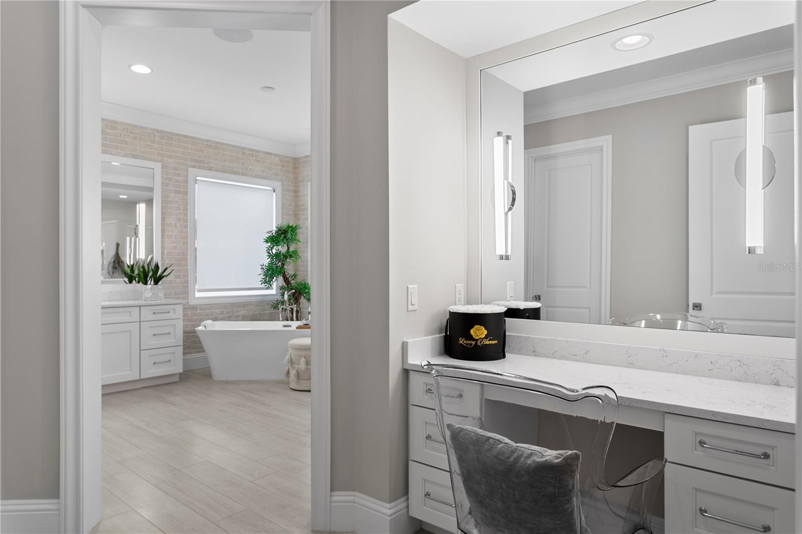 TB8441798 Property Photo