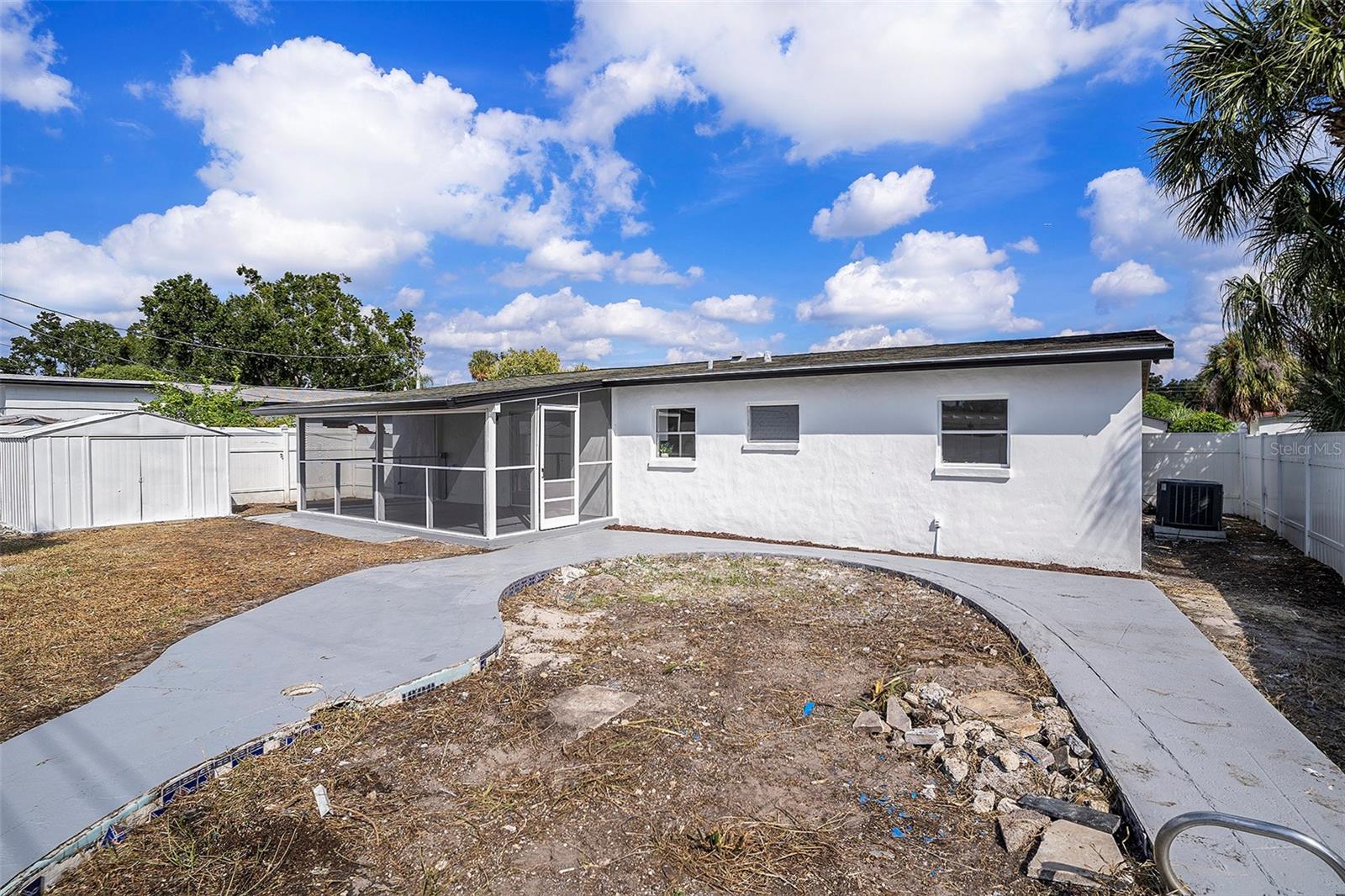 6016 AMBASSADOR DR, TAMPA, FL, 33615