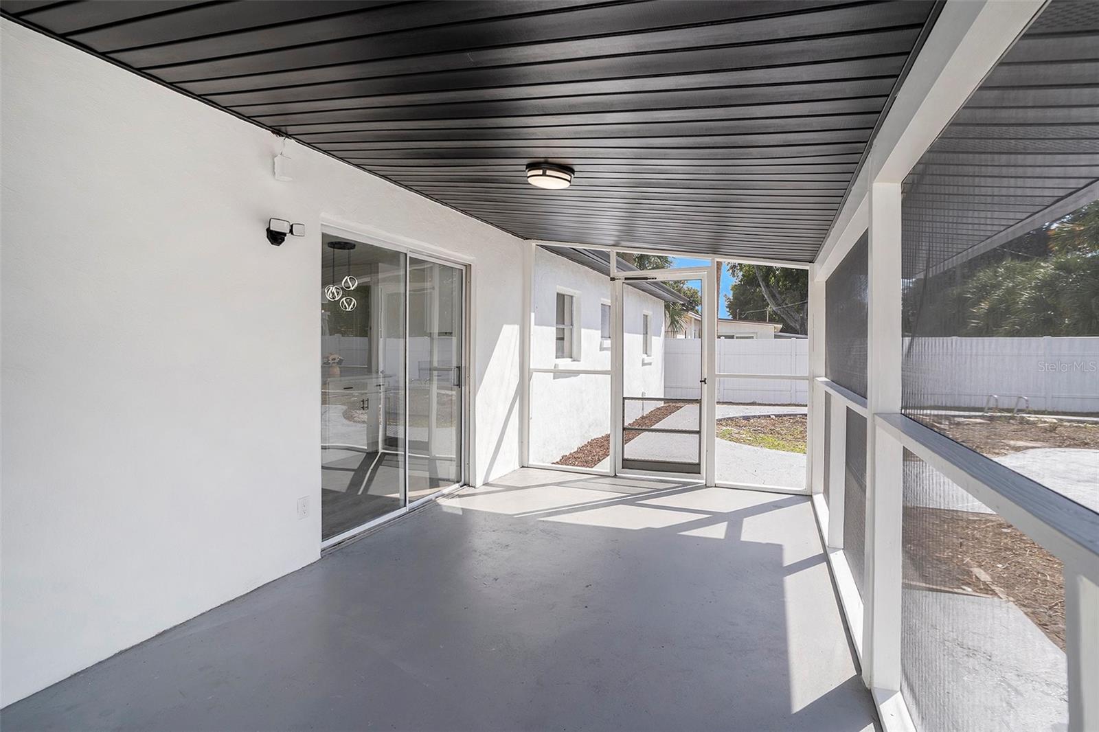 6016 AMBASSADOR DR, TAMPA, FL, 33615